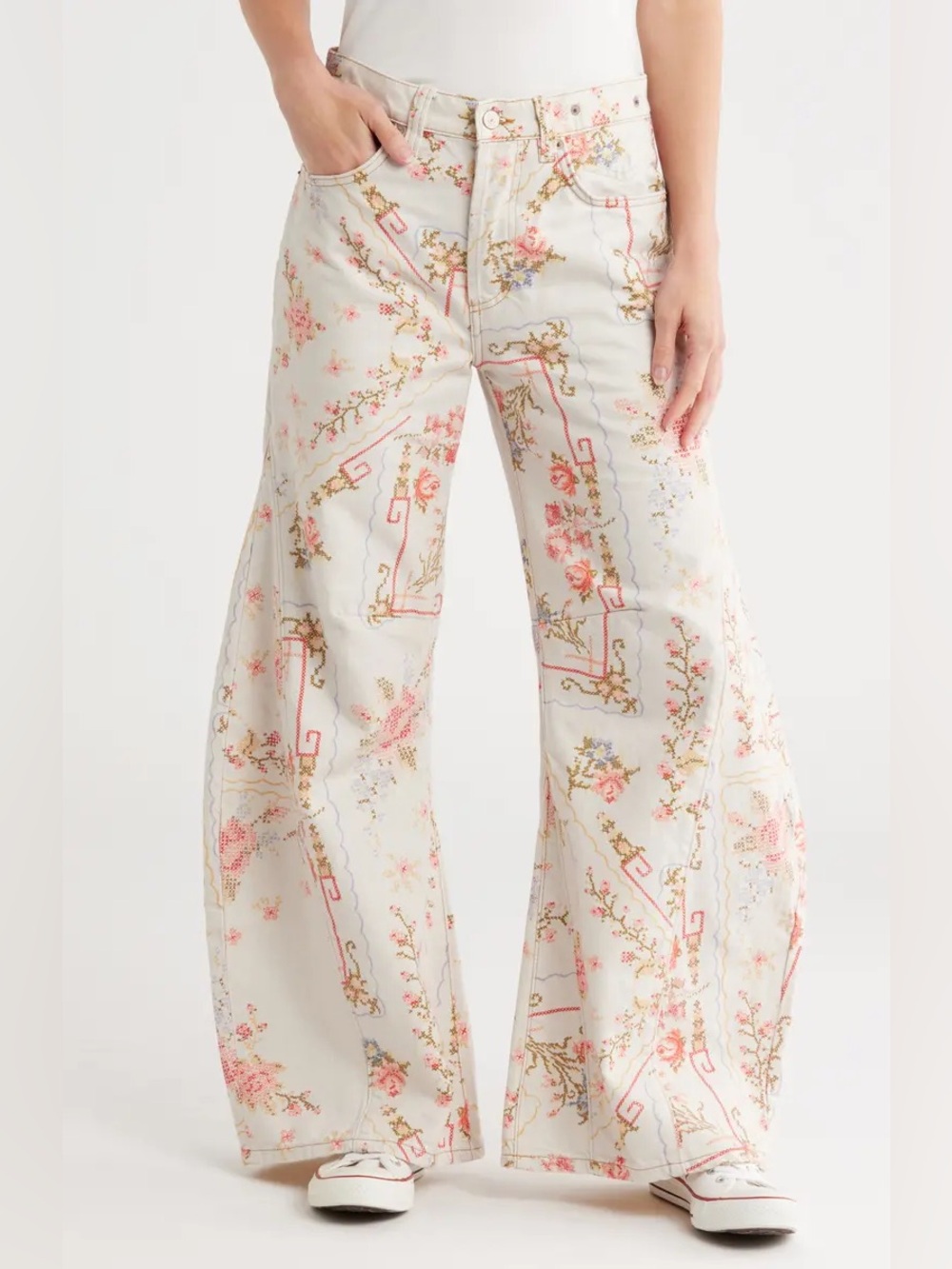 Free People Eden Printed High Slouchy Flare Jeans Cross‎ Stitch Floral Size 31